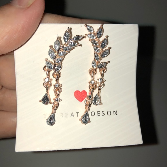 LAST ONE ☝️-Vine Crawling Earring with Dangles - Picture 4 of 5